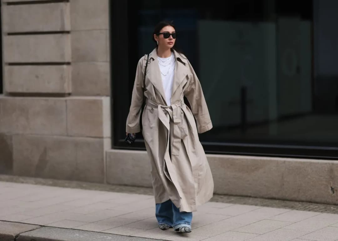 Modne płaszcze na wiosnę - trendy, kolory i stylizacje, które zaskoczą