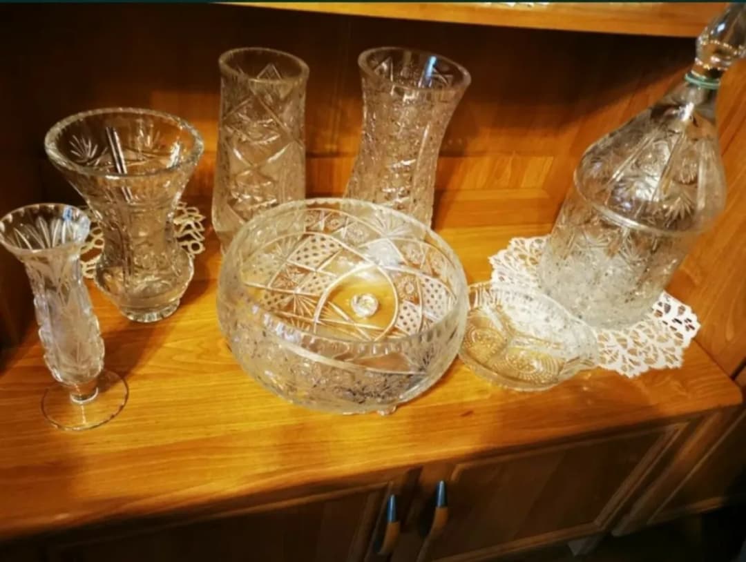 Czy kryształy są modne? Odkryj ich wartość i trendy w designie