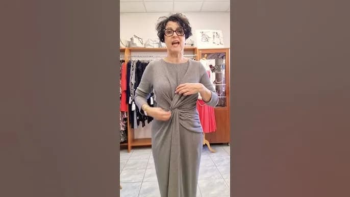 Stylizacje zakrywające brzuch – skuteczne triki na ukrycie fałdek